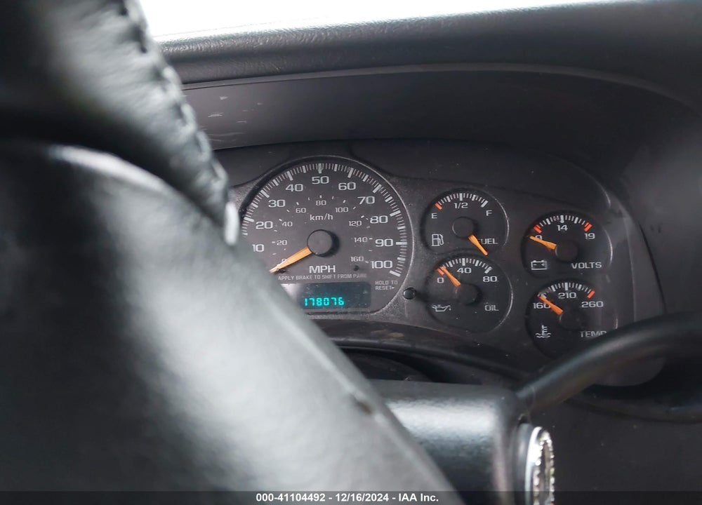 2001 CHEVROLET TAHOE LT VIN: 1GNEK13T11J317025