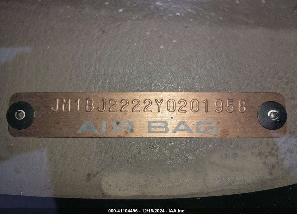 2000 MAZDA PROTEGE DX/LX VIN: JM1BJ2222Y0201958