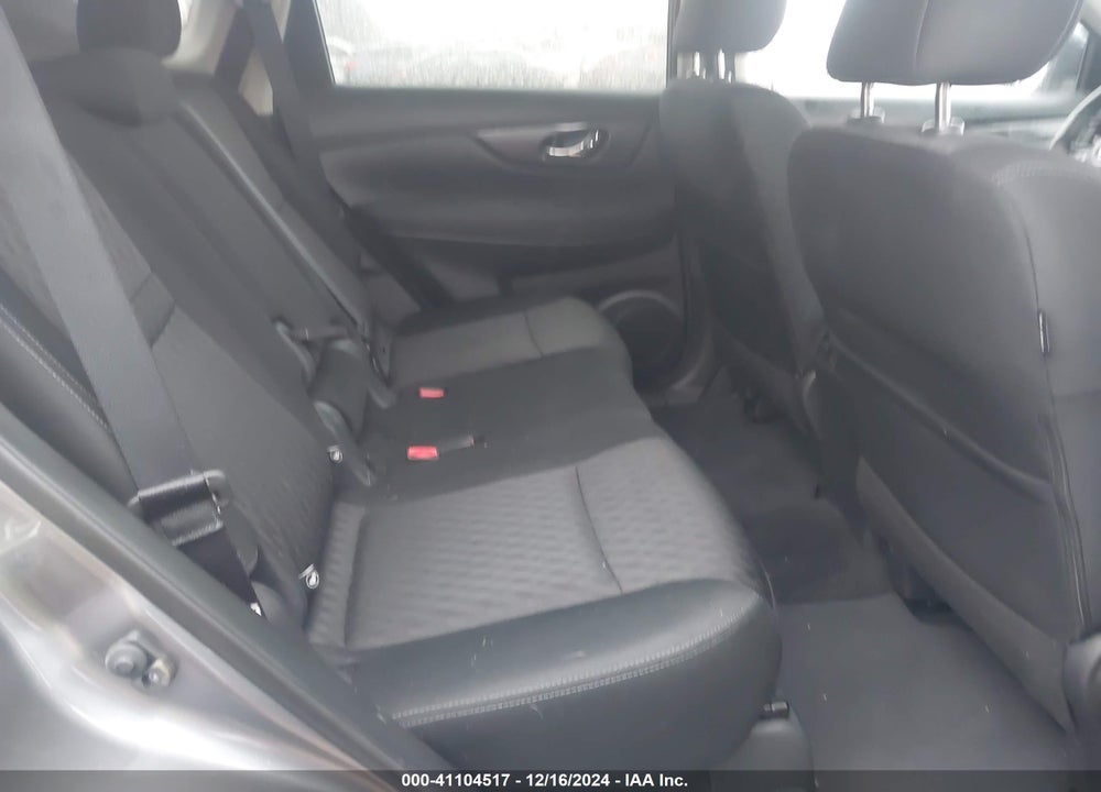 2017 NISSAN ROGUE SV VIN: KNMAT2MV0HP614420