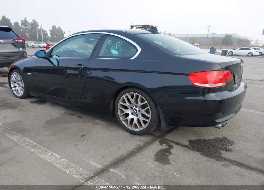 2008 BMW 328I VIN: WBAWV135X8P118596
