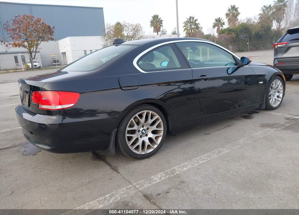 2008 BMW 328I VIN: WBAWV135X8P118596