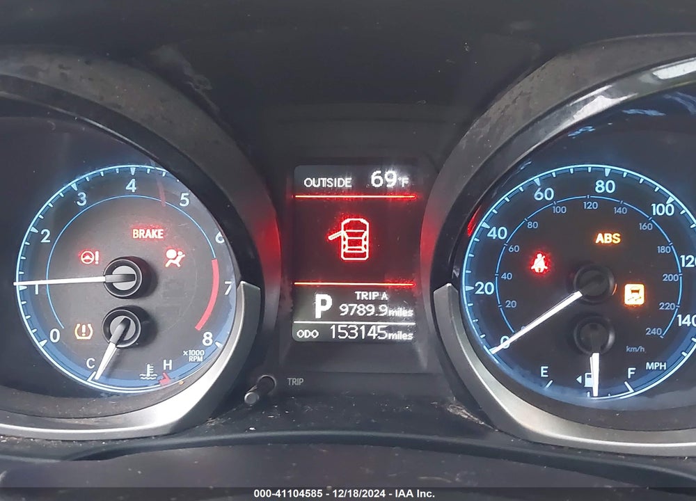 2015 TOYOTA COROLLA VIN: 2T1BURHE2FC461040