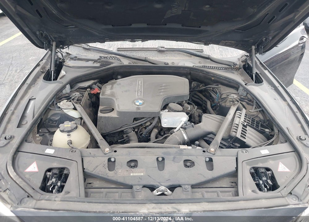 2015 BMW 528I VIN: WBA5A5C52FD518326