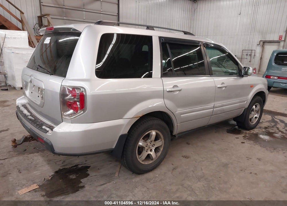 2006 HONDA PILOT EX VIN: 5FNYF28456B005869