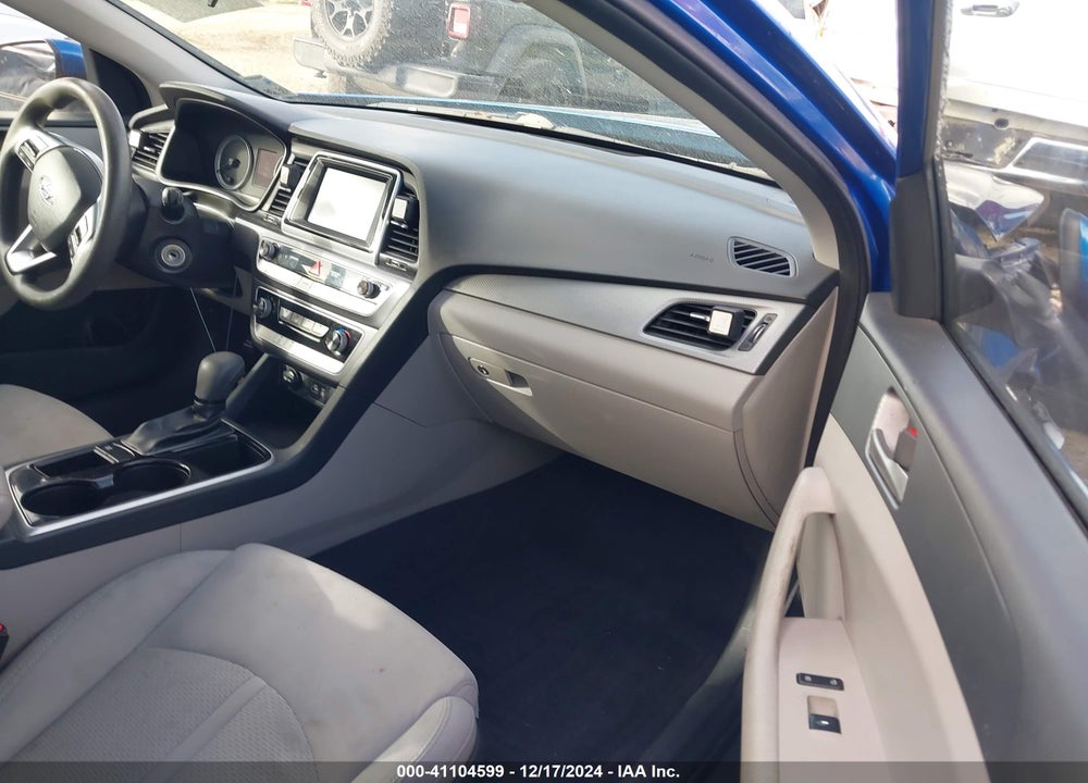 2018 HYUNDAI SONATA SE VIN: 5NPE24AF0JH627215