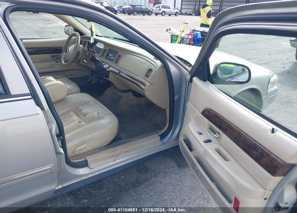 2009 MERCURY GRAND MARQUIS LS (FLEET ONLY) VIN: 2MEHM75V69X627383