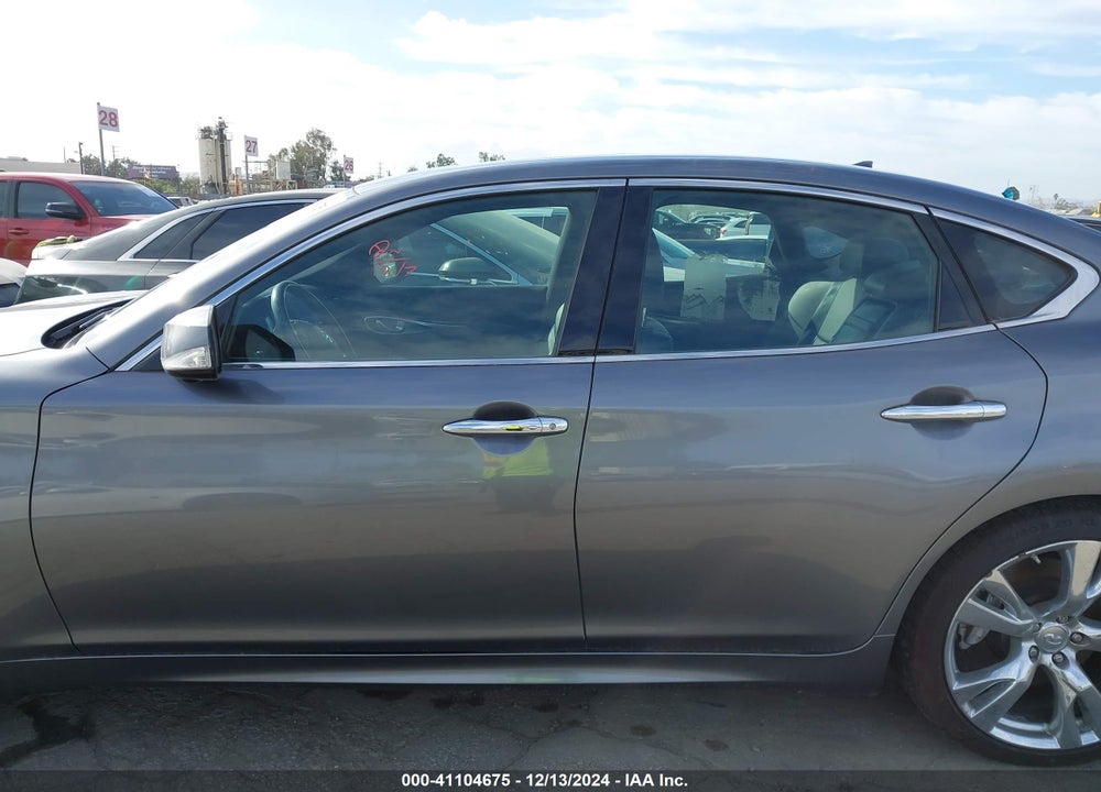 2015 INFINITI Q70 3.7 VIN: JN1BY1AP7FM542381