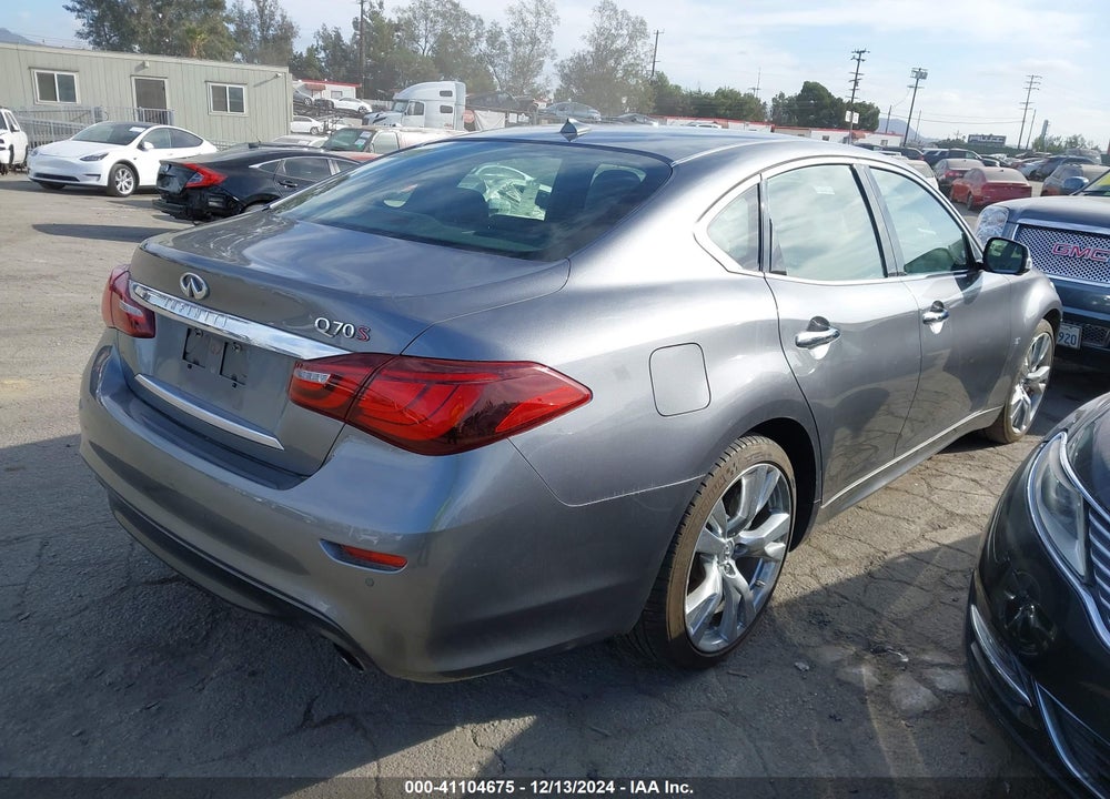 2015 INFINITI Q70 3.7 VIN: JN1BY1AP7FM542381