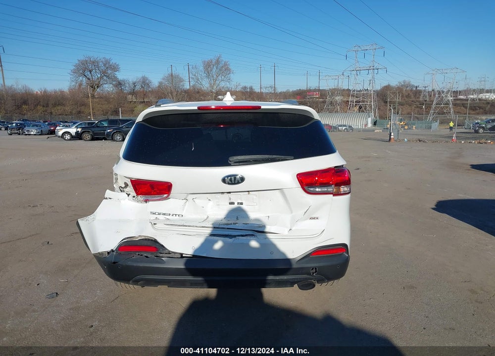 2016 KIA SORENTO 2.4L LX VIN: 5XYPG4A35GG123095