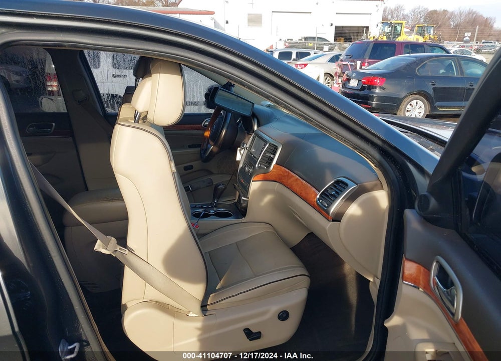 2011 JEEP GRAND CHEROKEE OVERLAND VIN: 1J4RR6GT5BC560267