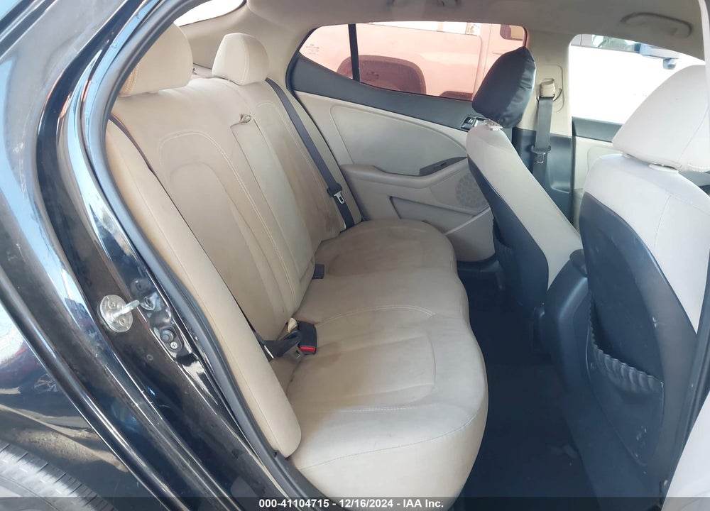 2011 KIA OPTIMA LX VIN: KNAGM4A71B5063245