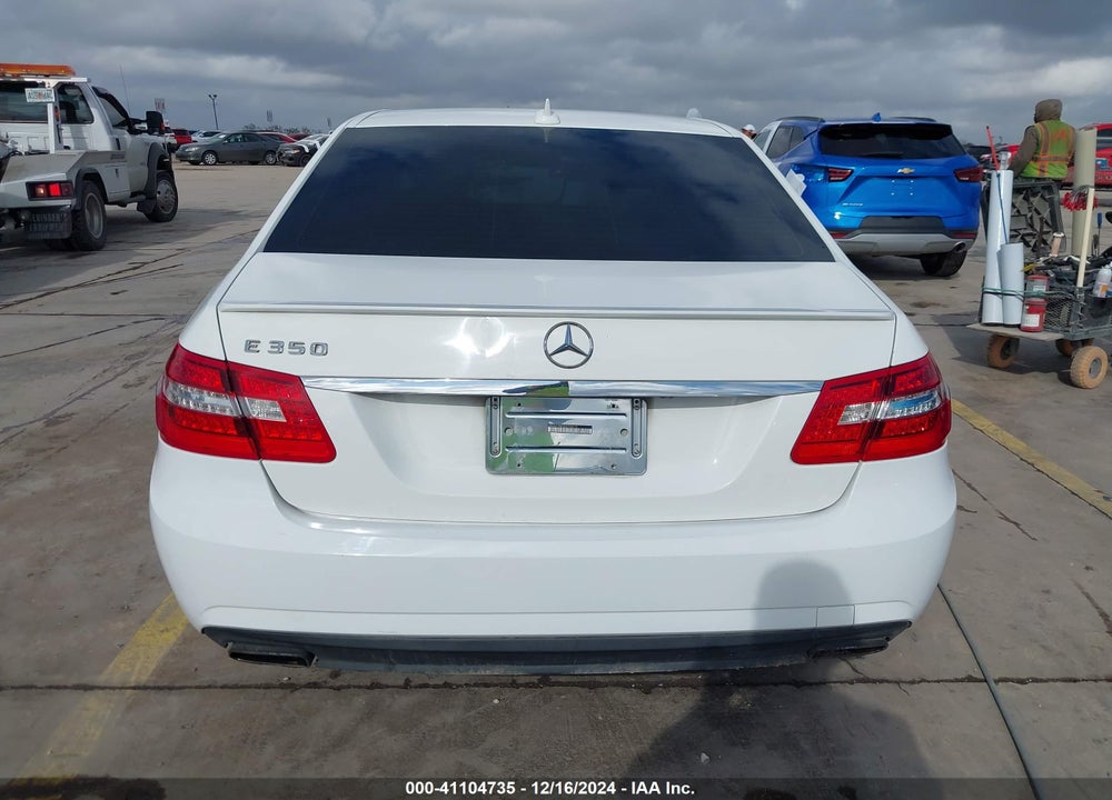 2013 MERCEDES-BENZ E 350 VIN: WDDHF5KB2DA703215