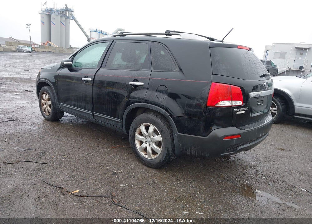 2012 KIA SORENTO LX VIN: 5XYKT4A67CG260341