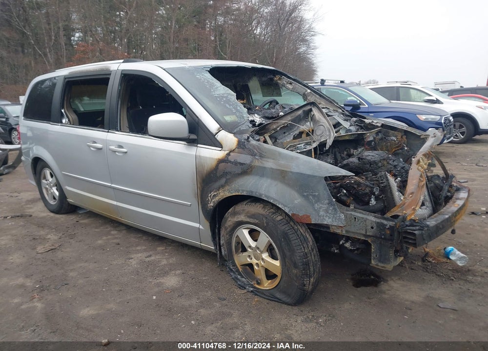 2011 DODGE GRAND CARAVAN CREW VIN: 2D4RN5DG7BR706729
