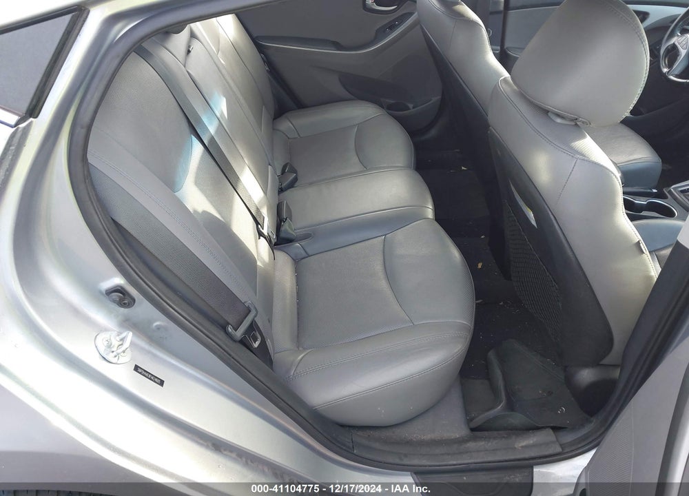 2015 HYUNDAI ELANTRA VIN: 5NPDH4AE8FH624605