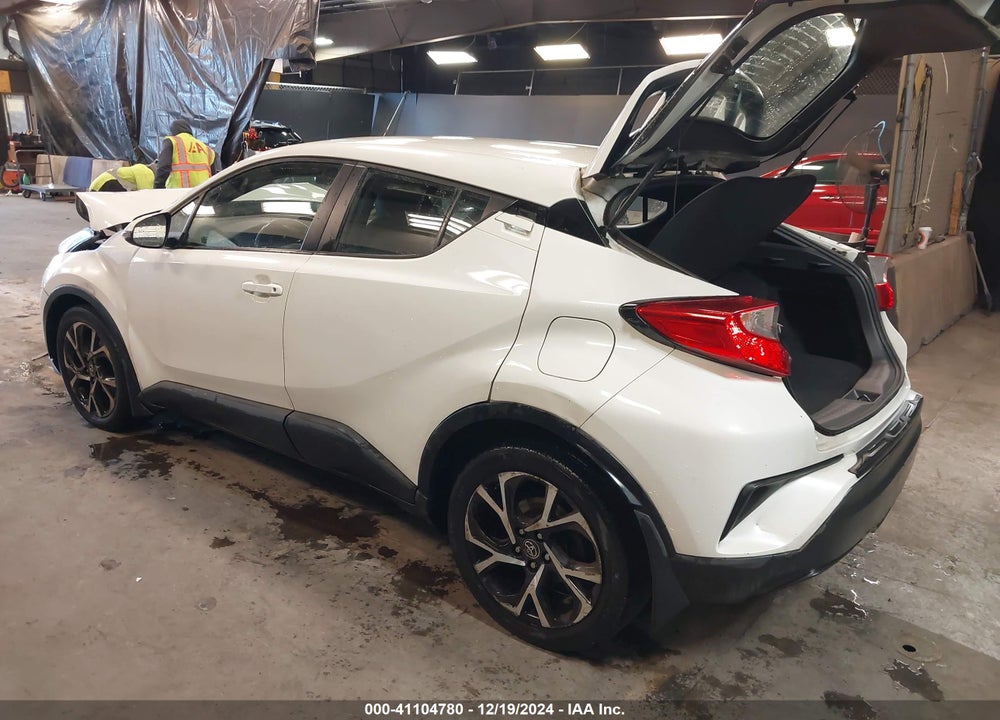 2018 TOYOTA C-HR XLE VIN: NMTKHMBX7JR057490