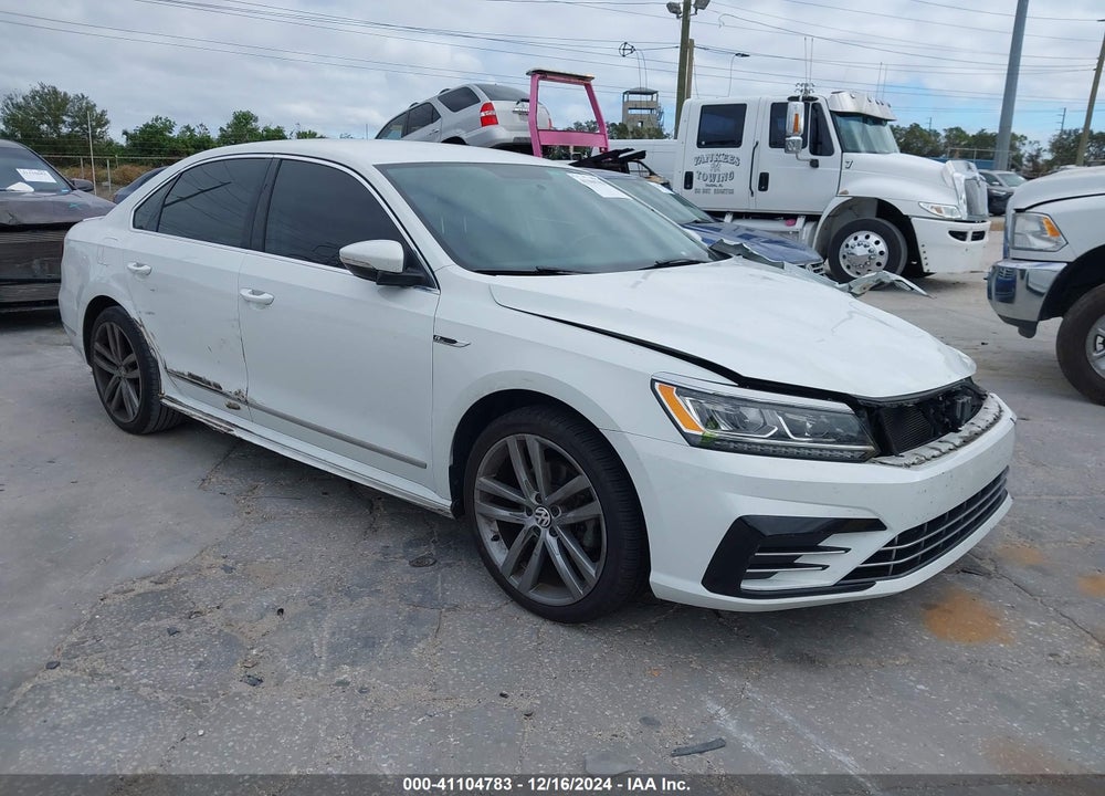 2017 VOLKSWAGEN PASSAT 1.8T R-LINE VIN: 1VWDT7A31HC016516