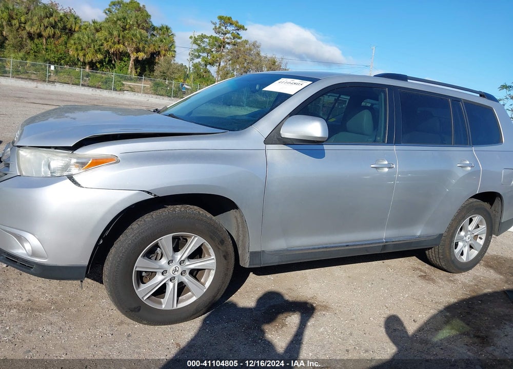 2013 TOYOTA HIGHLANDER SE V6 VIN: 5TDZK3EH5DS101247