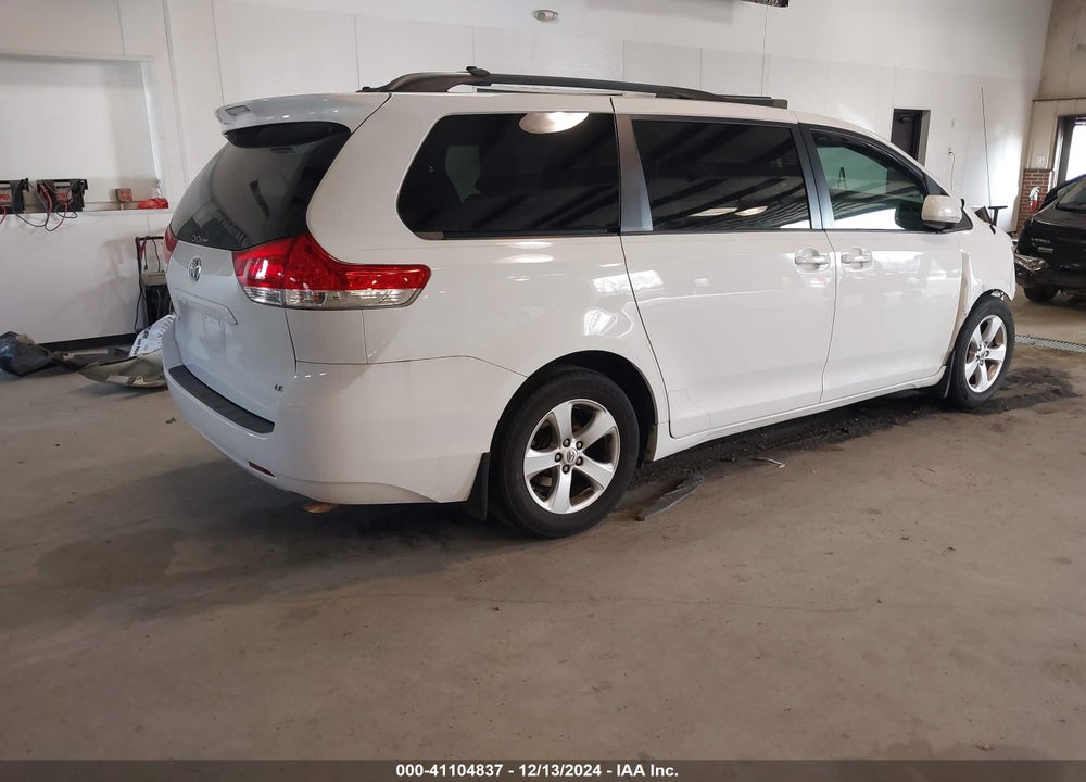 2013 TOYOTA SIENNA LE V6 8 PASSENGER VIN: 5TDKK3DC4DS401191