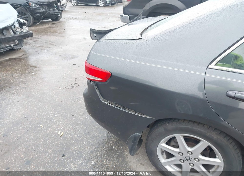 2003 HONDA ACCORD 3.0 EX VIN: 1HGCM66563A072277