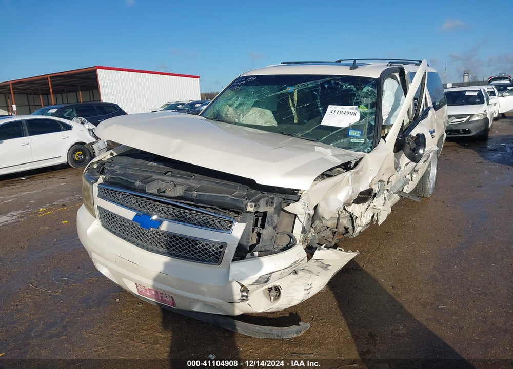 2011 CHEVROLET SUBURBAN 1500 LTZ VIN: 1GNSCKE01BR230785