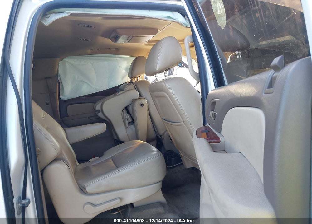 2011 CHEVROLET SUBURBAN 1500 LTZ VIN: 1GNSCKE01BR230785