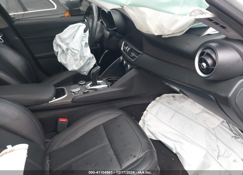 2021 ALFA ROMEO GIULIA TI AWD VIN: ZARFANBN5M7645422