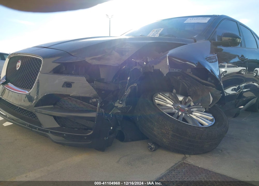 2017 JAGUAR F-PACE 35T PREMIUM VIN: SADCJ2BVXHA066225