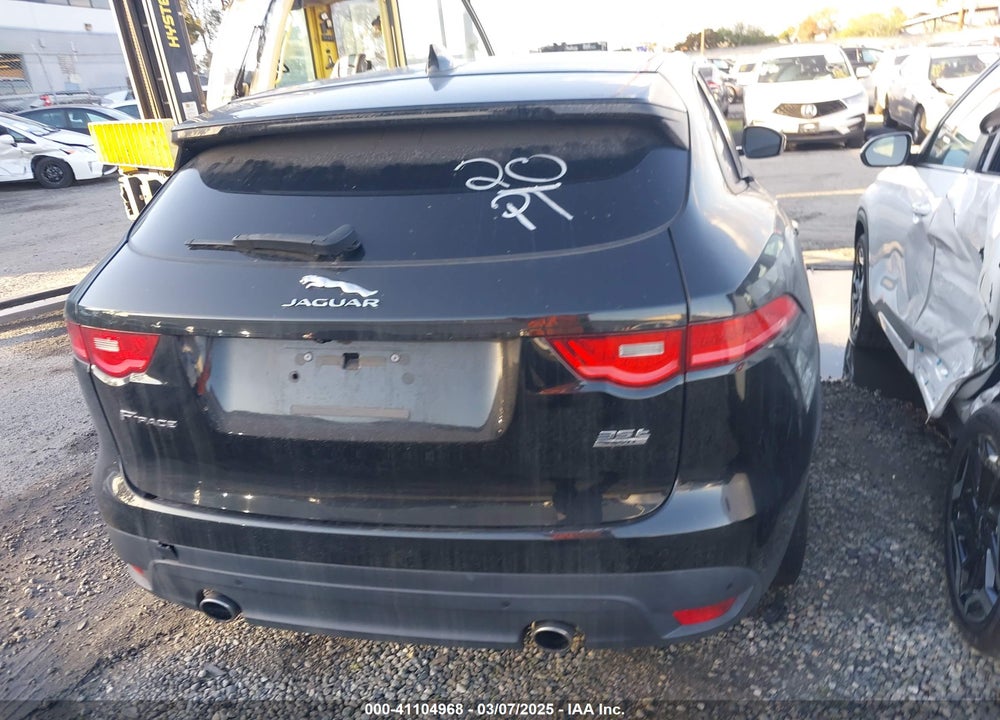 2017 JAGUAR F-PACE 35T PREMIUM VIN: SADCJ2BVXHA066225