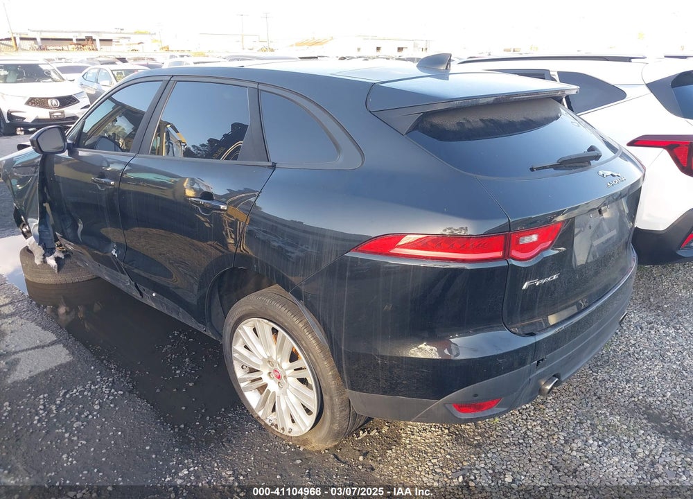 2017 JAGUAR F-PACE 35T PREMIUM VIN: SADCJ2BVXHA066225