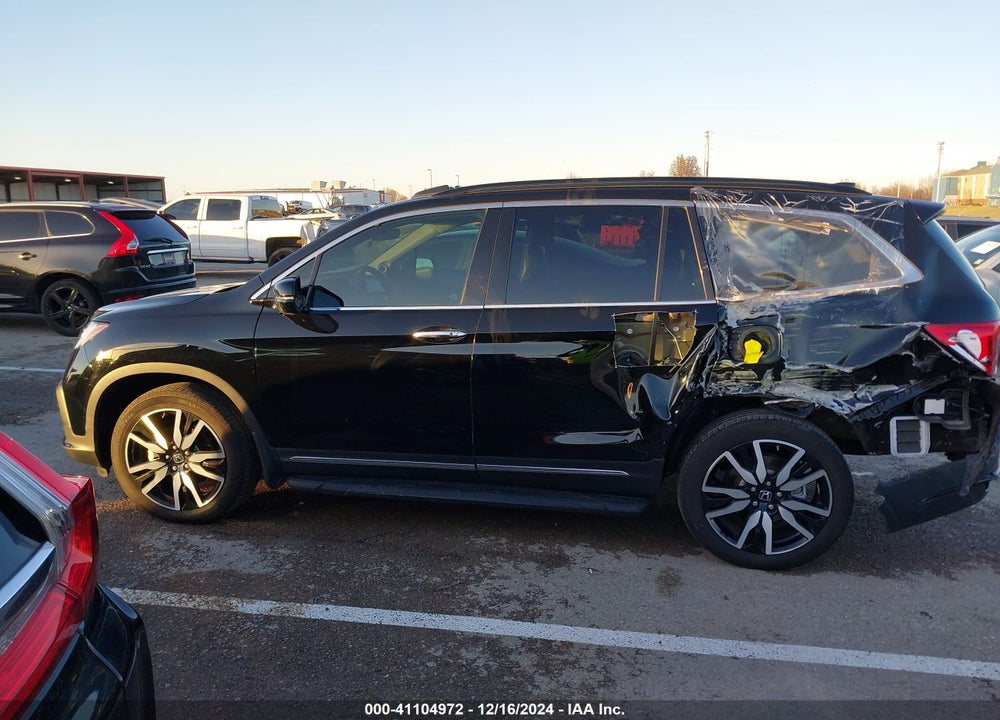 2020 HONDA PILOT AWD TOURING 8 PASSENGER VIN: 5FNYF6H90LB008869