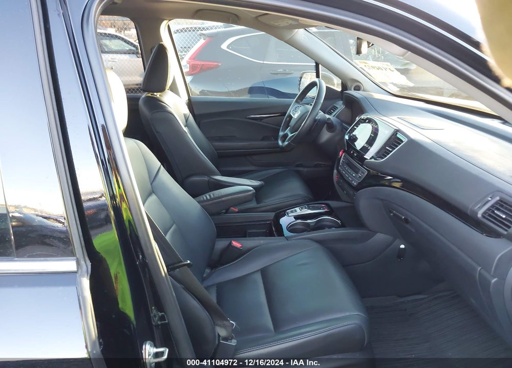 2020 HONDA PILOT AWD TOURING 8 PASSENGER VIN: 5FNYF6H90LB008869