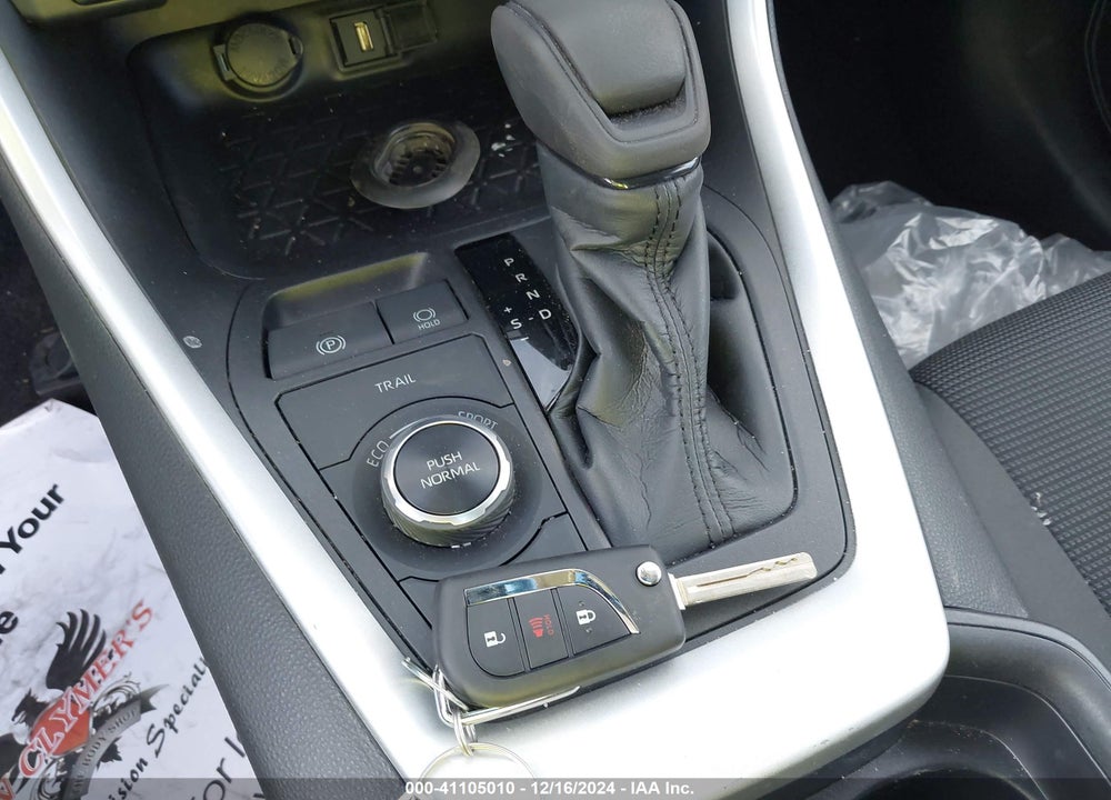 2021 TOYOTA RAV4 HYBRID LE VIN: 4T3MWRFV3MU041196