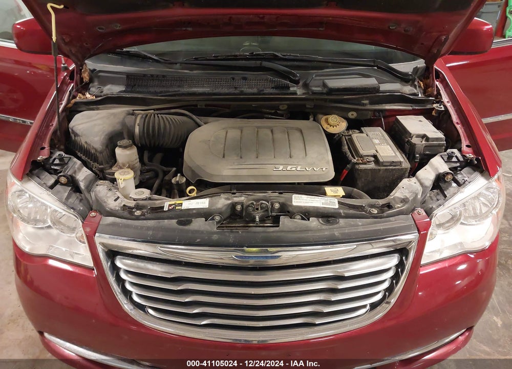 2016 CHRYSLER TOWN & COUNTRY VIN: 2C4RC1BGXGR199394