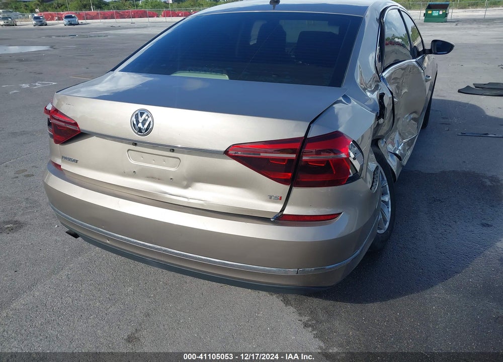 2017 VOLKSWAGEN PASSAT VIN: 1VWAT7A36HC054763