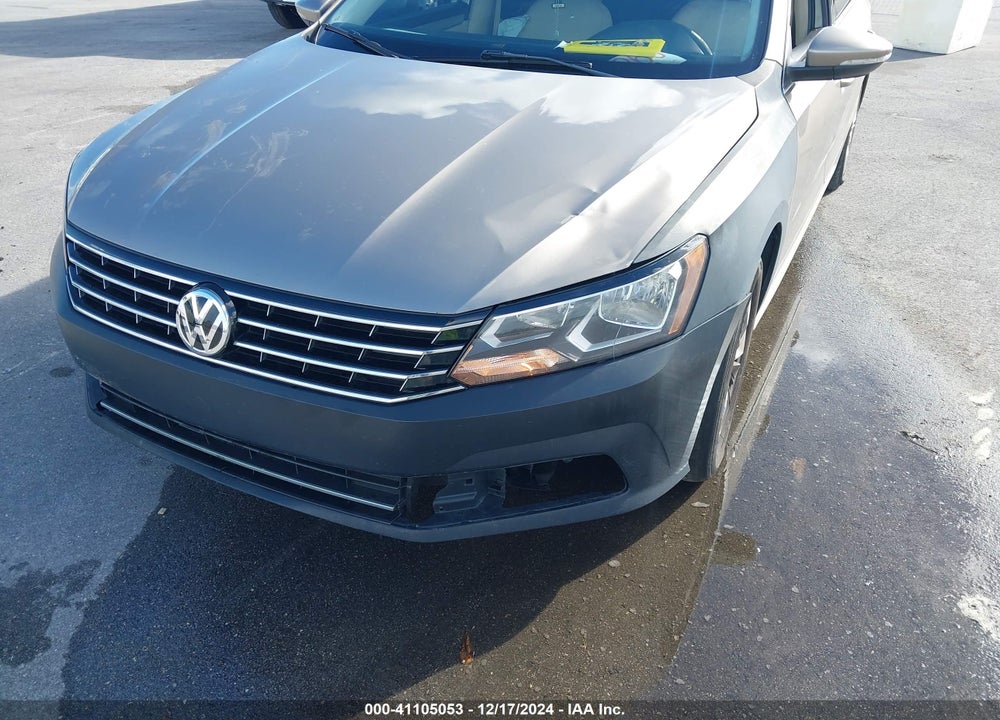 2017 VOLKSWAGEN PASSAT VIN: 1VWAT7A36HC054763