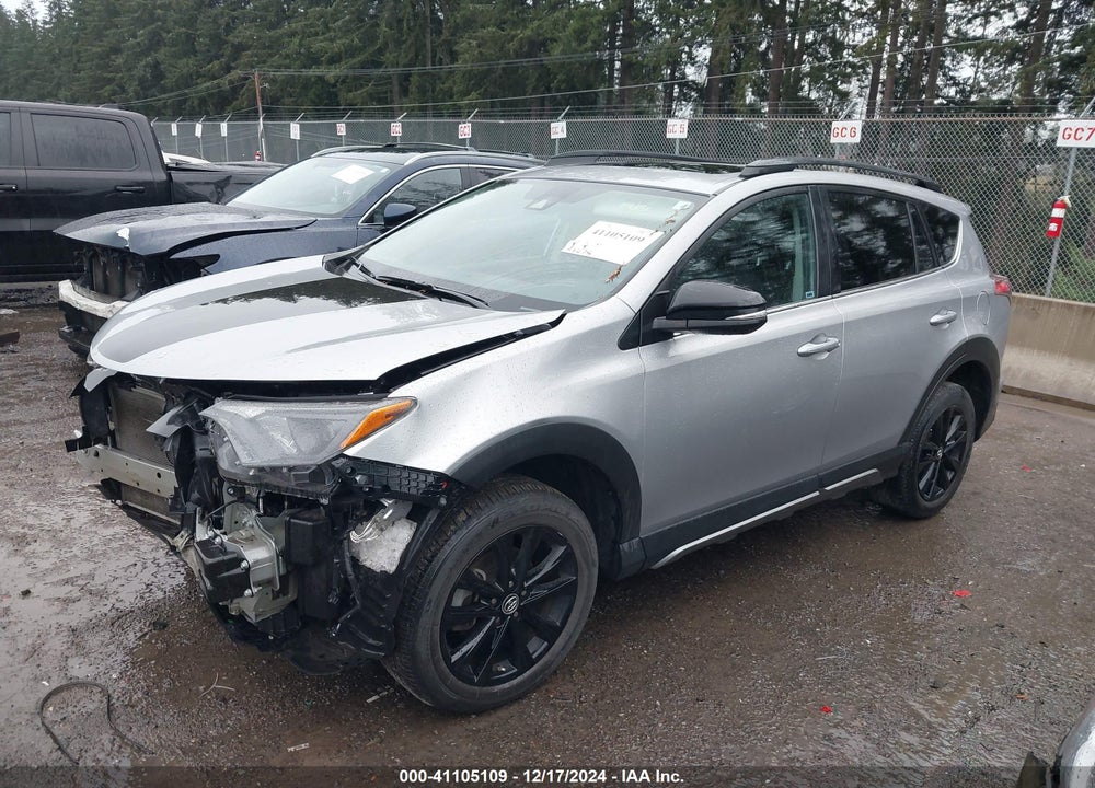 2018 TOYOTA RAV4 ADVENTURE/XLE VIN: 2T3RFREV2JW699174