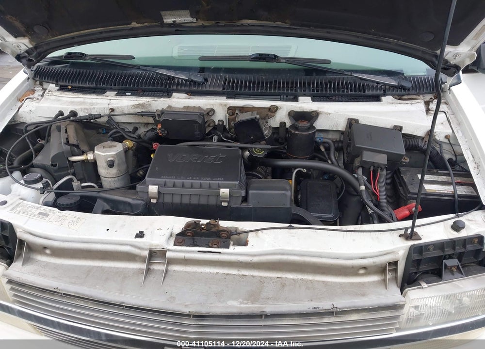 2000 CHEVROLET ASTRO VIN: 1GNDM19W3YB189933