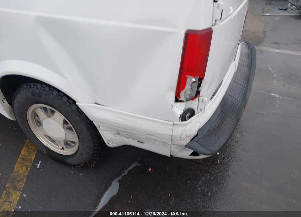 2000 CHEVROLET ASTRO VIN: 1GNDM19W3YB189933