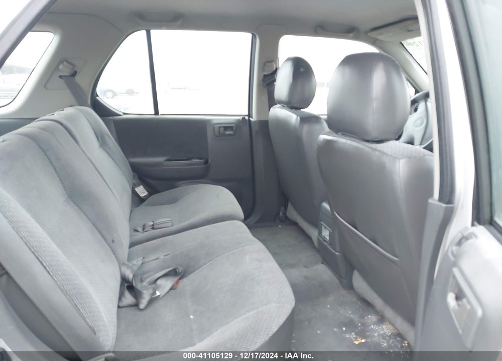 2001 HONDA PASSPORT EX/LX VIN: 4S6CK58W714402124