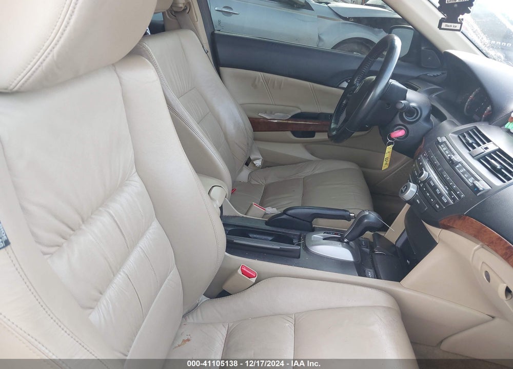 2011 HONDA ACCORD 3.5 EX-L VIN: 1HGCP3F84BA016823