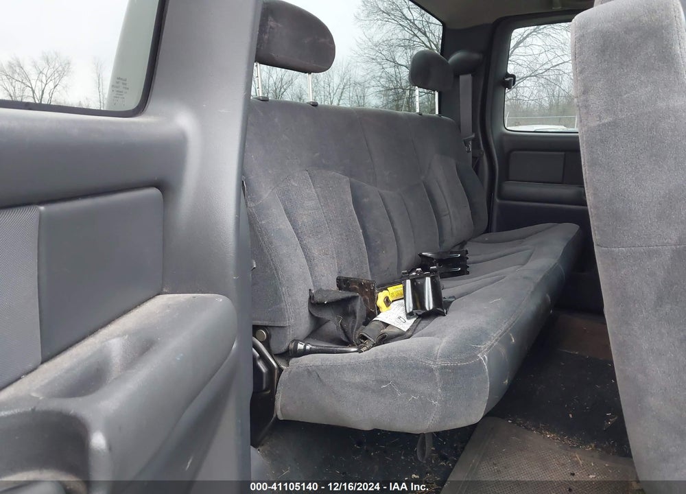 2000 CHEVROLET SILVERADO 1500 LS VIN: 1GCEK19V5YE346676