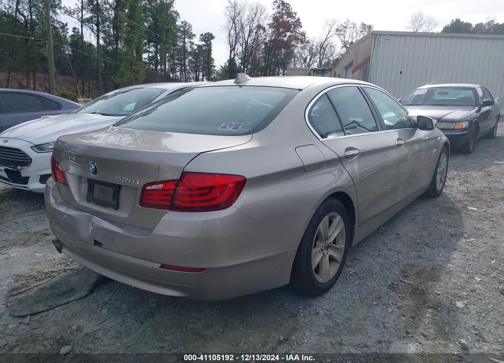 2011 BMW 528I VIN: WBAFR1C51BC742645