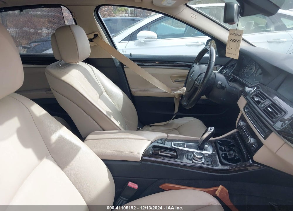 2011 BMW 528I VIN: WBAFR1C51BC742645