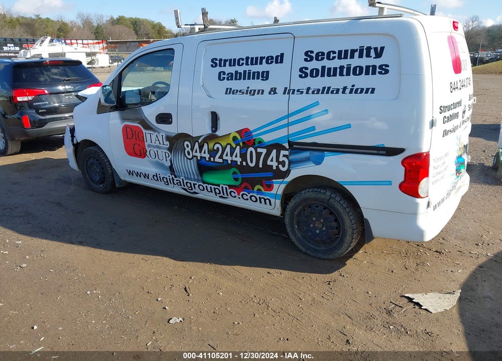 2017 NISSAN NV200 SV VIN: 3N6CM0KN7HK706670