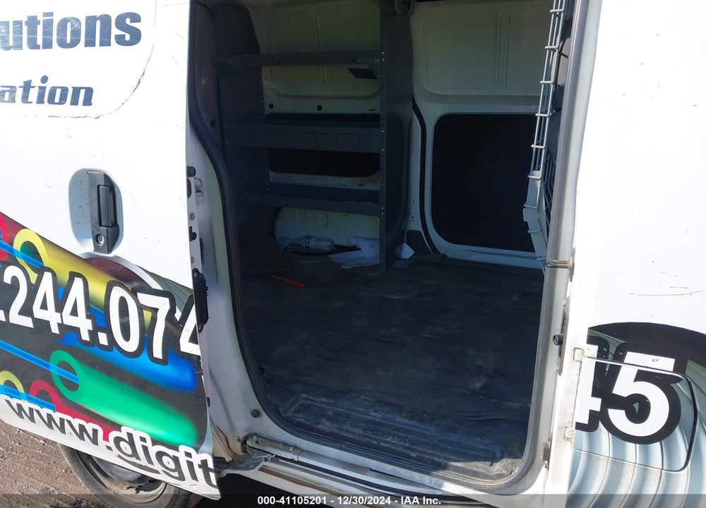 2017 NISSAN NV200 SV VIN: 3N6CM0KN7HK706670