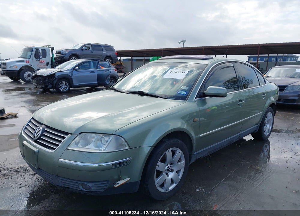 2002 VOLKSWAGEN PASSAT GLX VIN: WVWRH63B42P011576