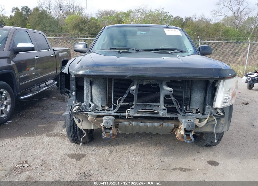 2011 CHEVROLET SILVERADO 1500 LTZ VIN: 3GCPKTE30BG117427