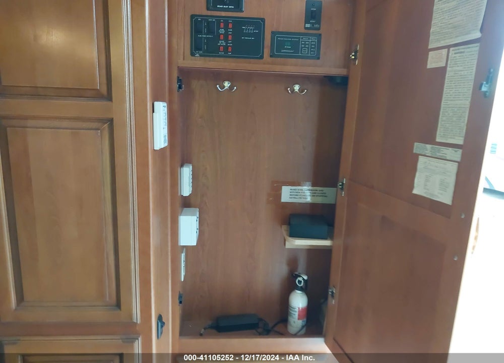 2010 DRV MOBILE SUITES FIFTH VIN: 5KEFA3625A1005273
