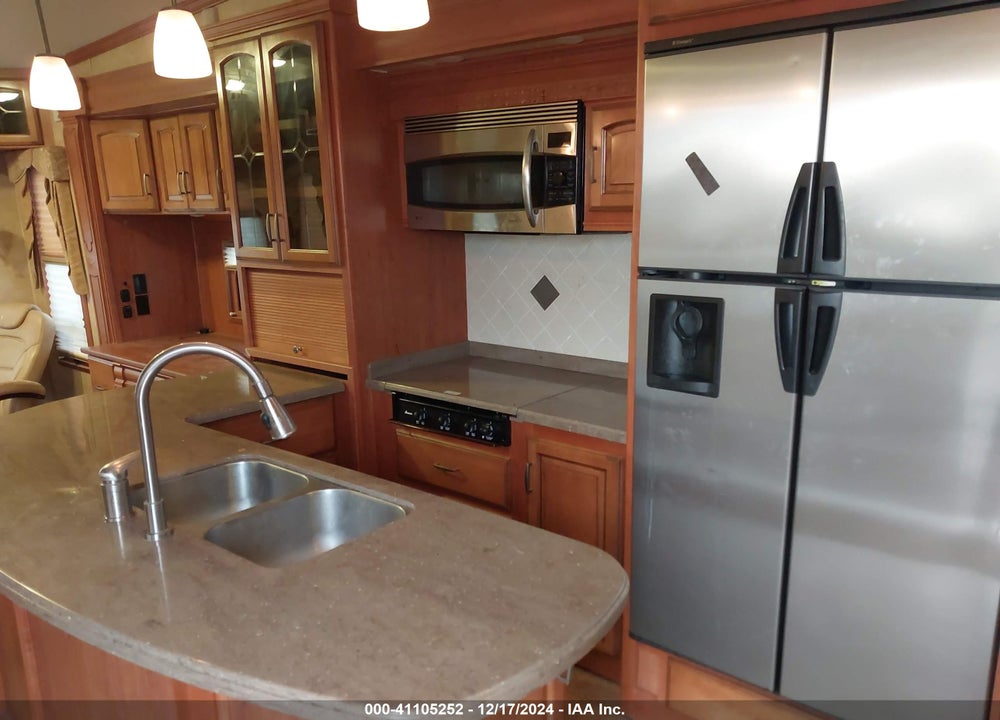 2010 DRV MOBILE SUITES FIFTH VIN: 5KEFA3625A1005273